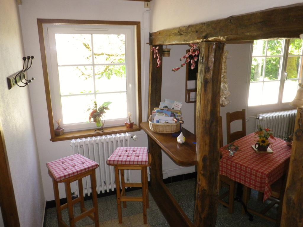 Chambre D'Hotes La Haie Fleurie Chevillard Exteriör bild